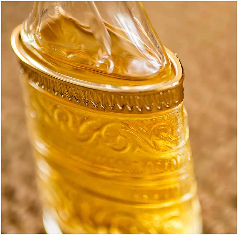 amouage_gold2.jpg